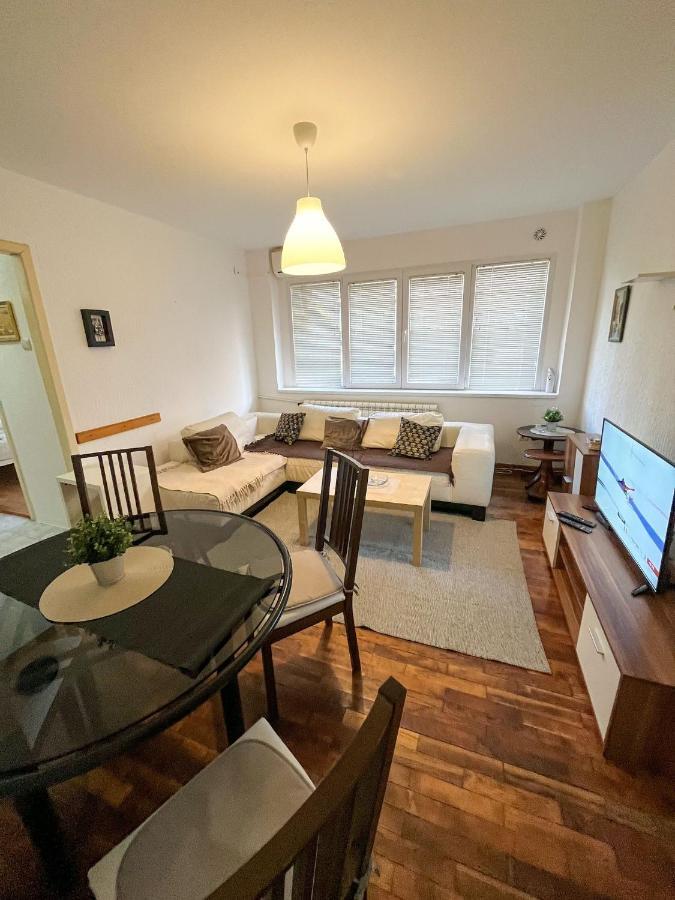 Slavija Mcd Apartment بلغراد المظهر الخارجي الصورة