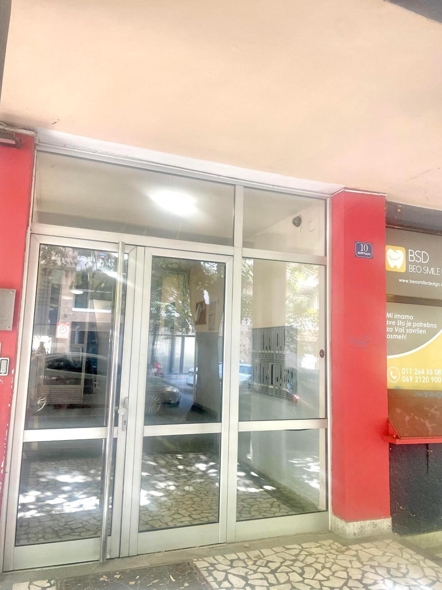 Slavija Mcd Apartment بلغراد المظهر الخارجي الصورة